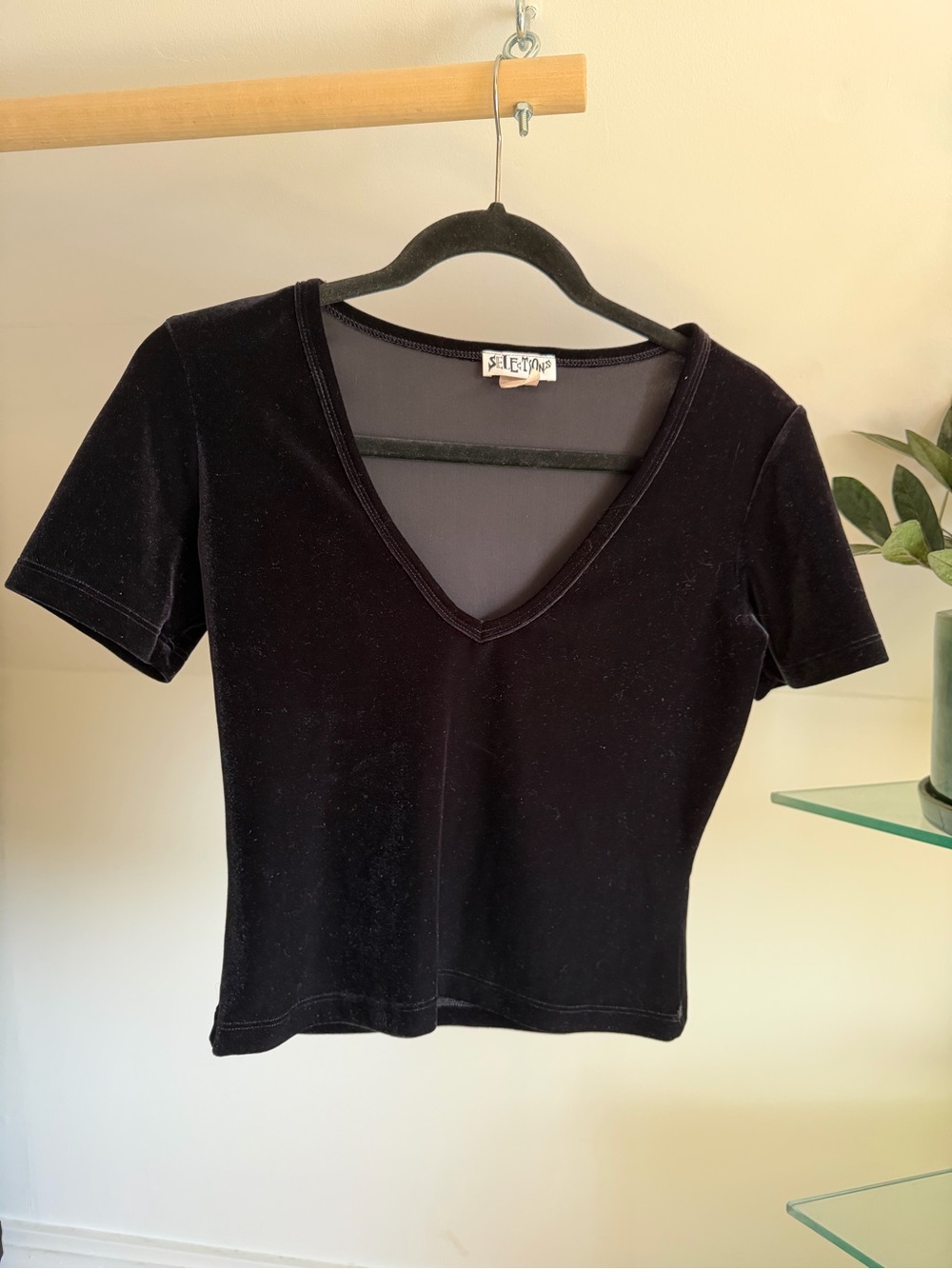 Black Velvet V-Neck Short Sleeve Top
